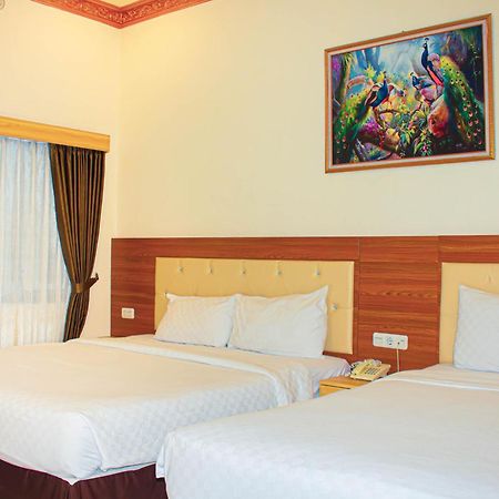Zamzam Hotel And Resort Batu  Exteriör bild