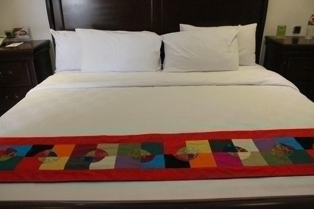 Zamzam Hotel And Resort Batu  Exteriör bild