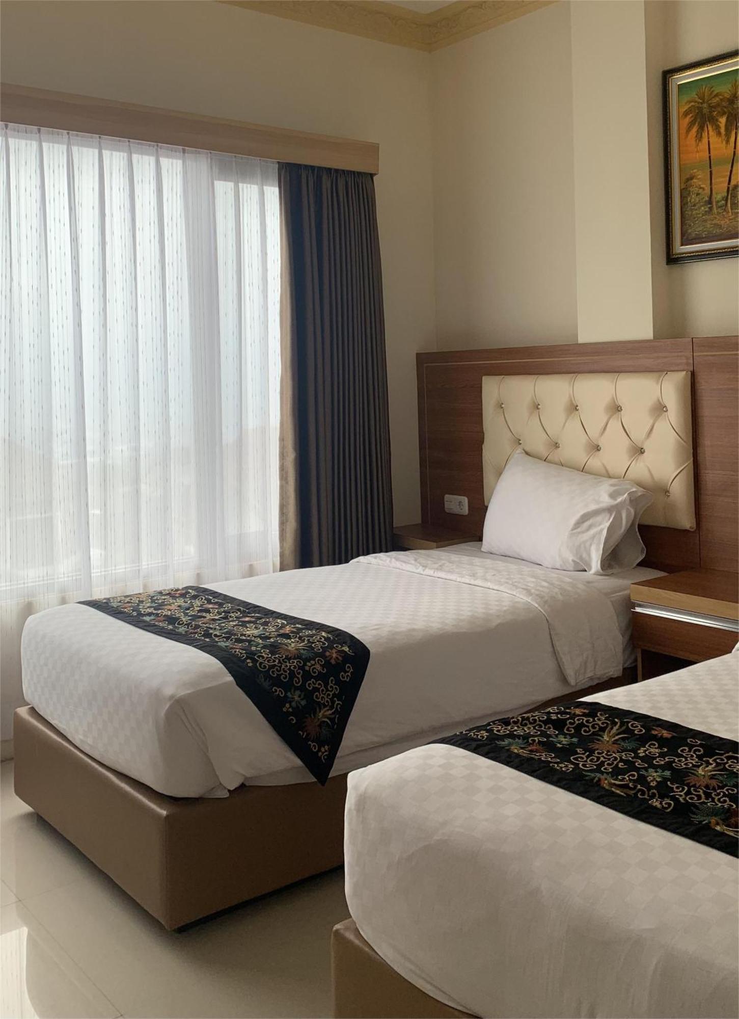 Zamzam Hotel And Resort Batu  Exteriör bild