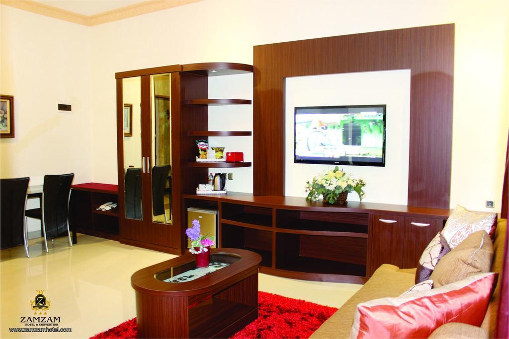 Zamzam Hotel And Resort Batu  Exteriör bild