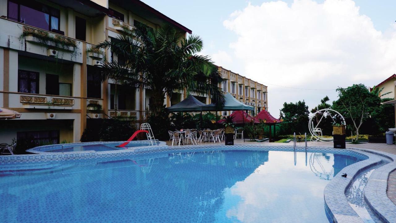Zamzam Hotel And Resort Batu  Exteriör bild