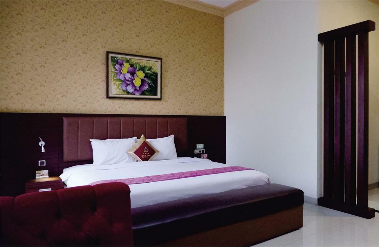 Zamzam Hotel And Resort Batu  Exteriör bild
